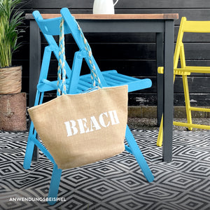 Anwendungsbeispiel blauer Lack für Möbel Upcycling auf einem Stuhl als Sommerkombi mit Anthrazit und Gelb.