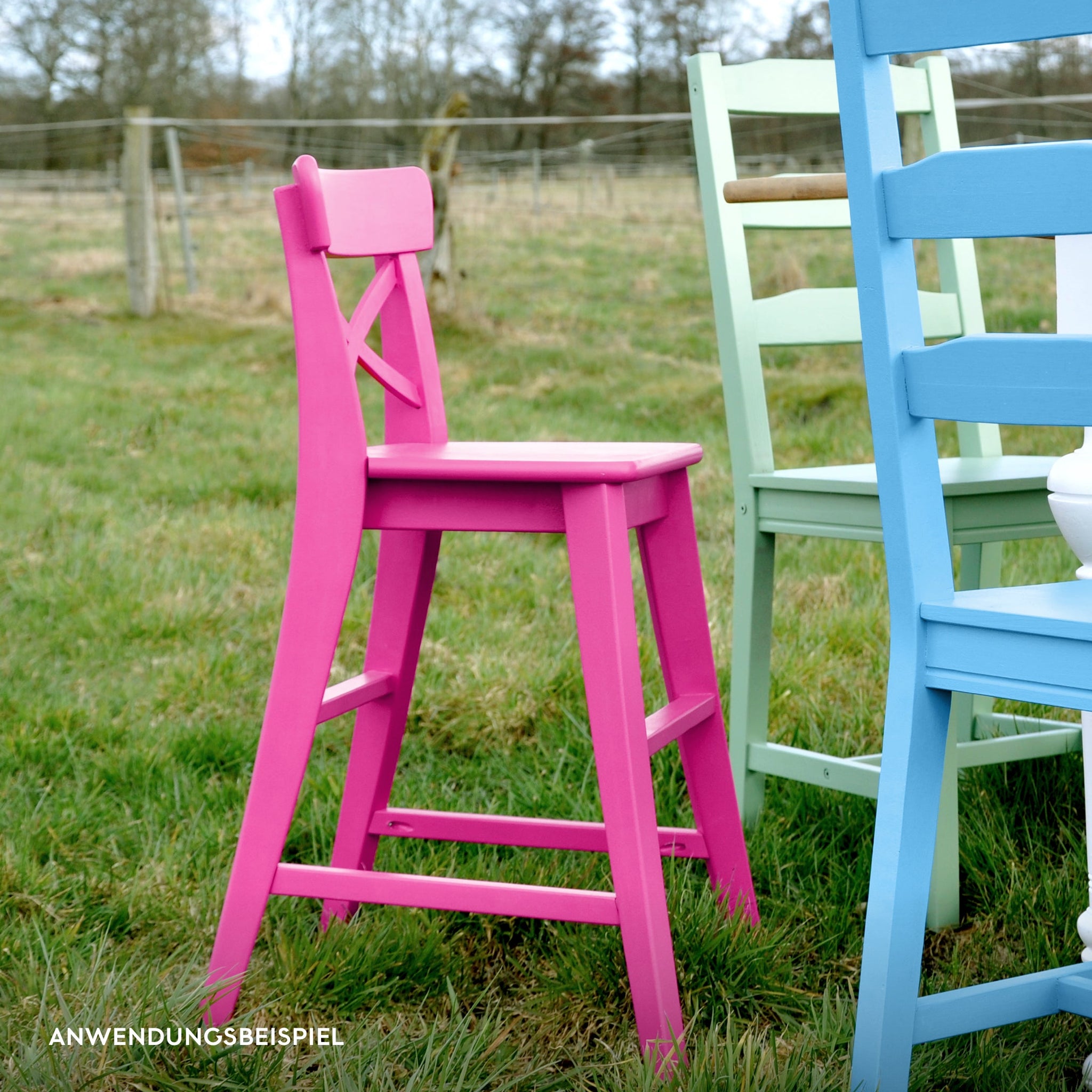 Stuhl pink streichen mit wasserbasierter Möbelfarbe, Möbel-Upcycling für Anfänger